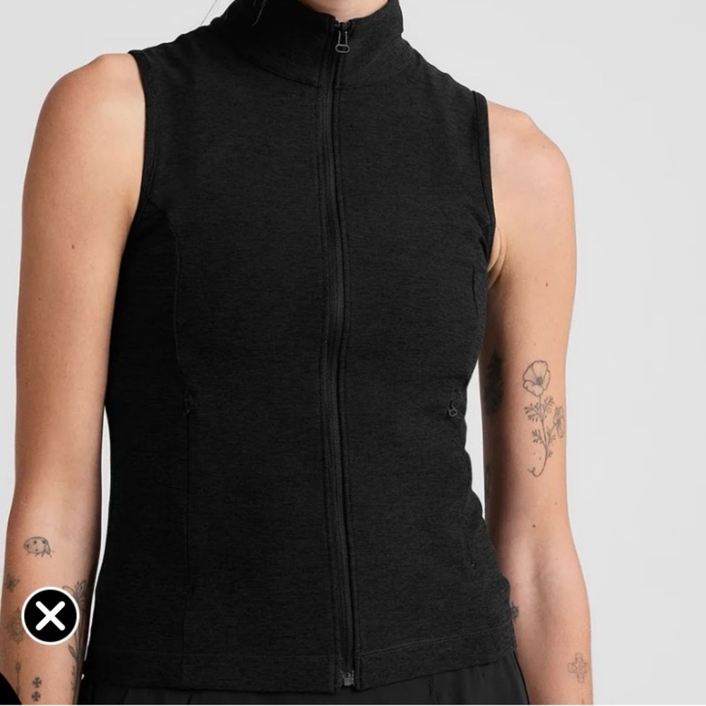 Beyond Yoga fitted vest Size S